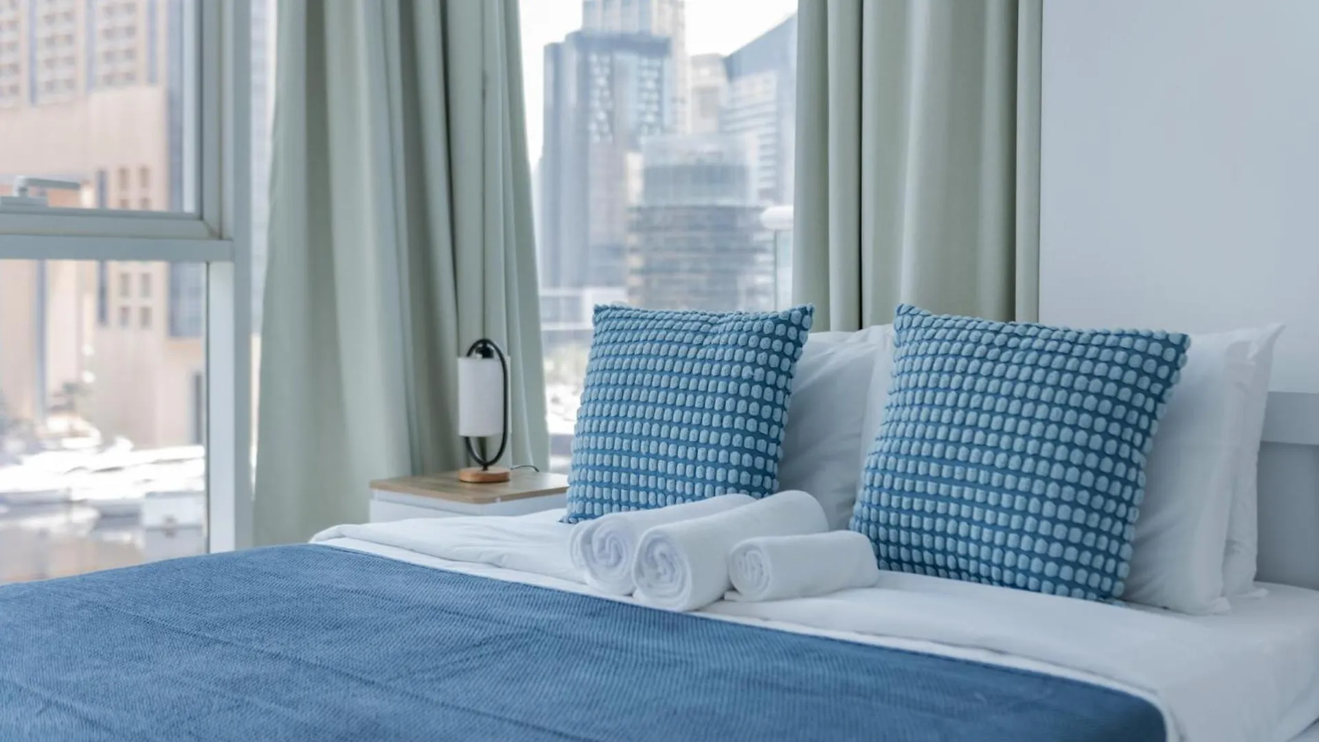 Shoresinn - Dreamy Marina Views In Dubai 0*,