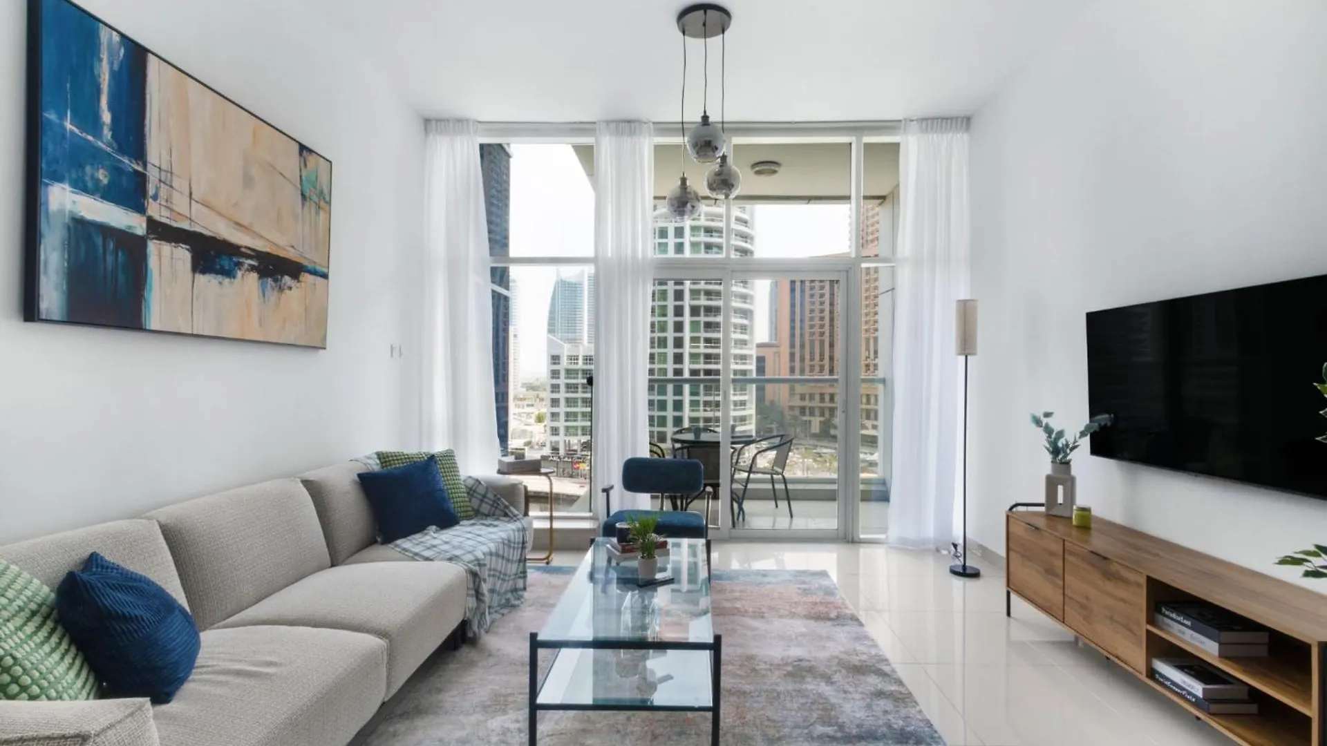 Shoresinn - Dreamy Marina Views In Dubai Apartment